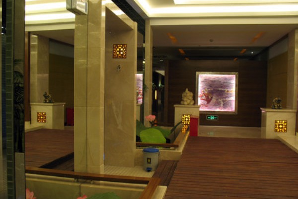 南京夜幕下，享受尊贵娱乐SPA(南京spa会所推荐)-第1张图片-南京桑拿